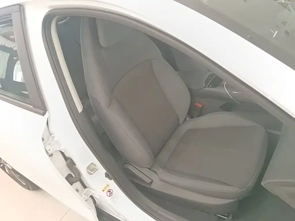 Changan Eado PHEV 2026 — фото 25