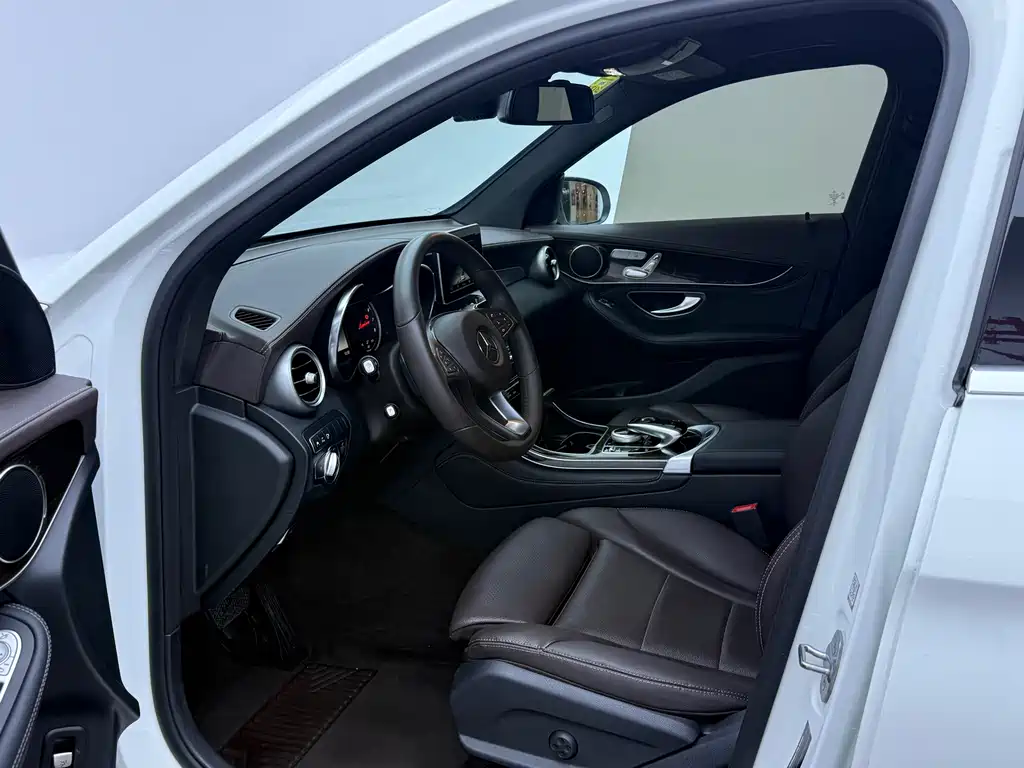 Mercedes-Benz GLC 2018 — фото 10