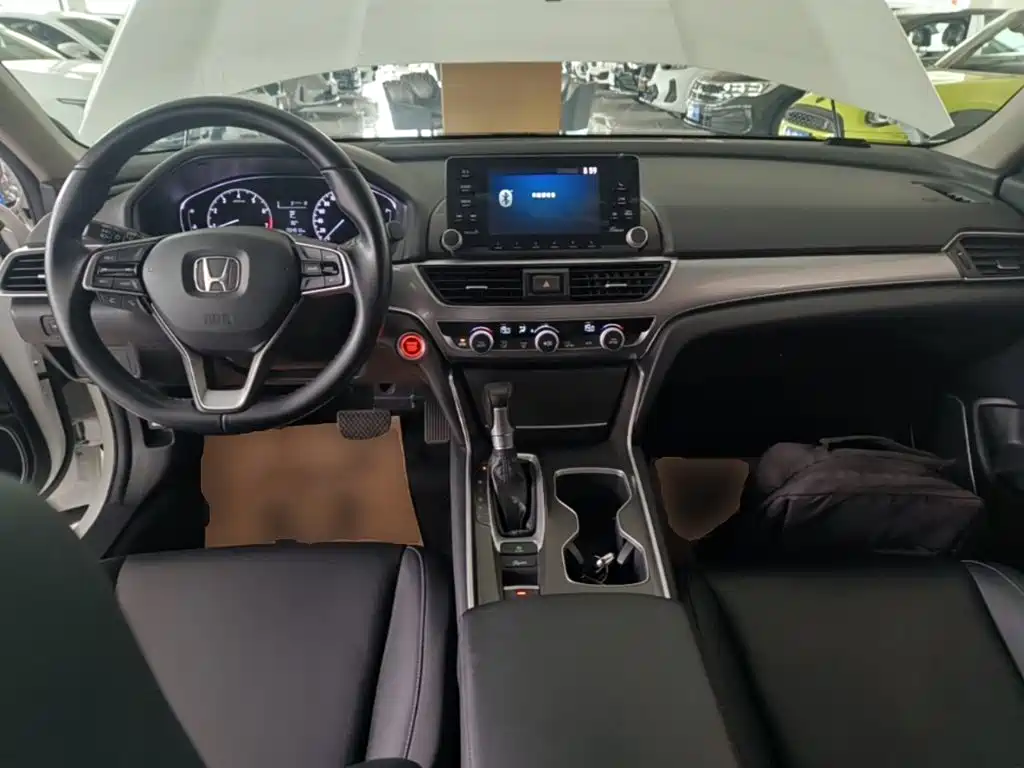 Honda Accord 2021 — фото 10