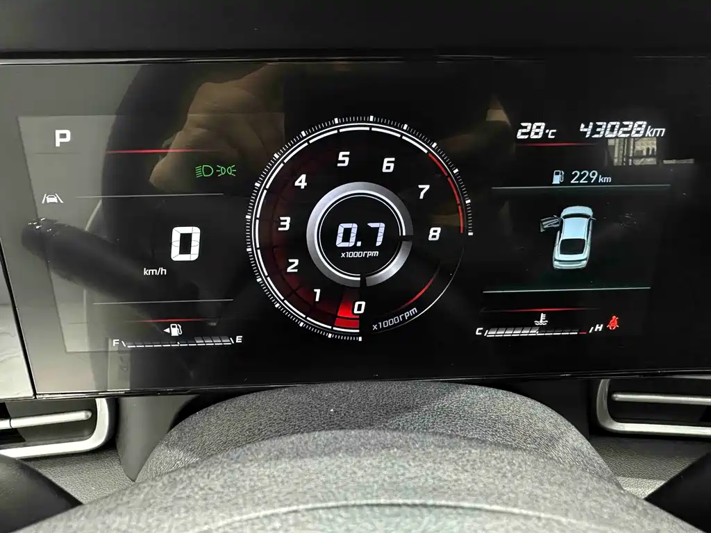 Hyundai Elantra 2023 — фото 13