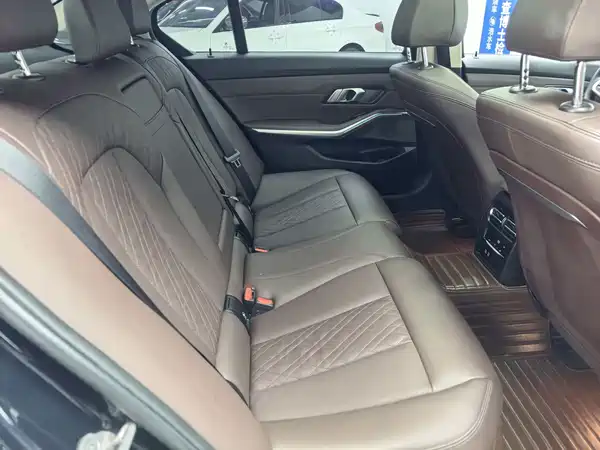BMW 3 Series 2023