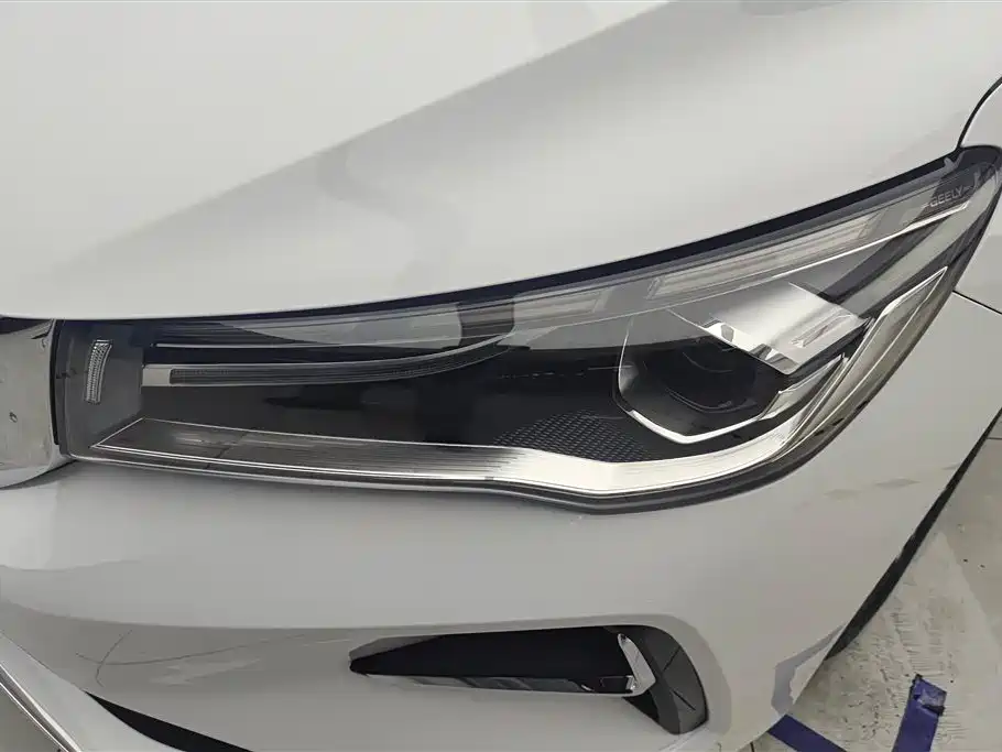 Geely Emgrand 2026