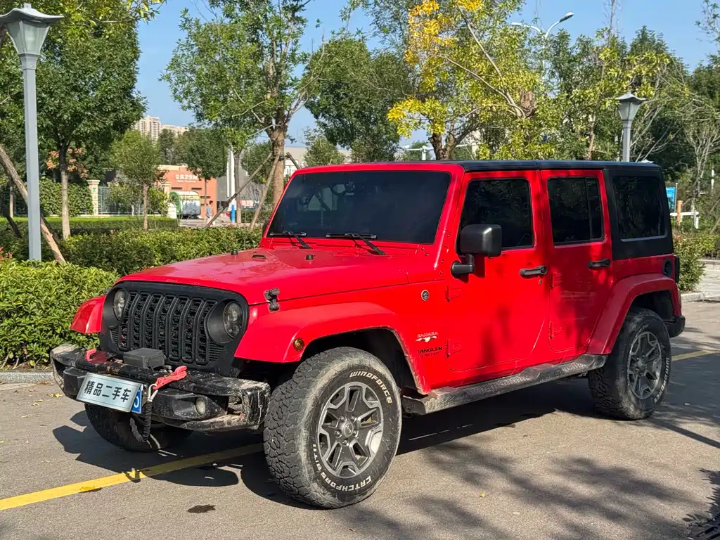 Jeep Wrangler 2016 — фото 1