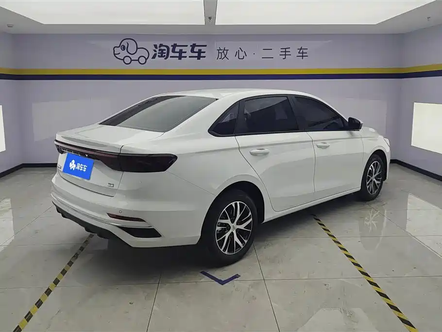Geely Emgrand 2026