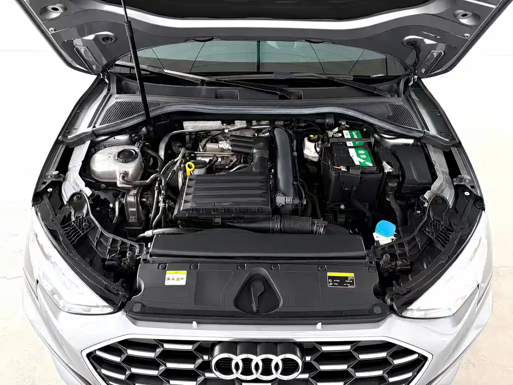 Audi A3 2023 — фото 10