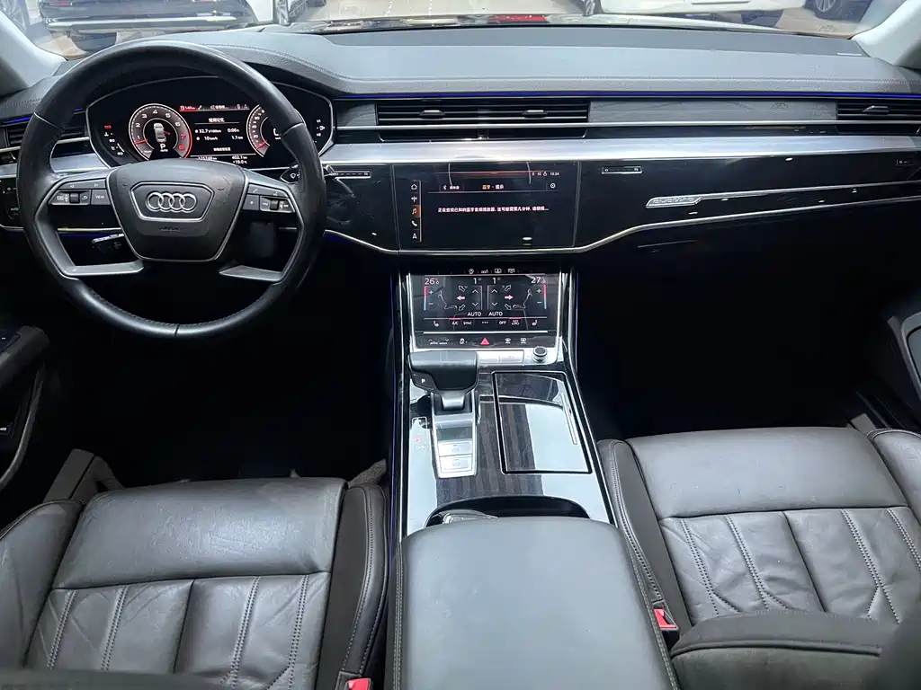 Audi A8 2019 — фото 11