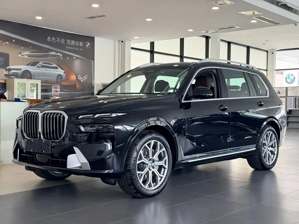 BMW X7 2024 — фото 1