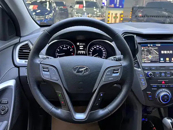 Hyundai Santa Fe 2017