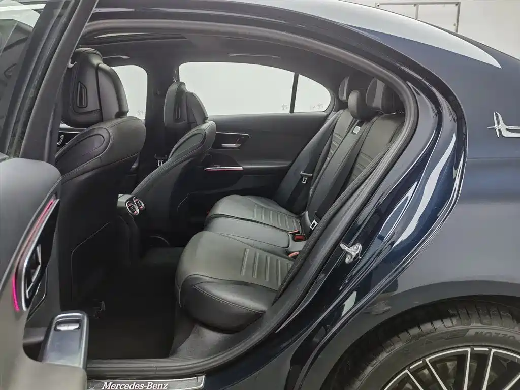 Mercedes-Benz C-Class 2022 — фото 15