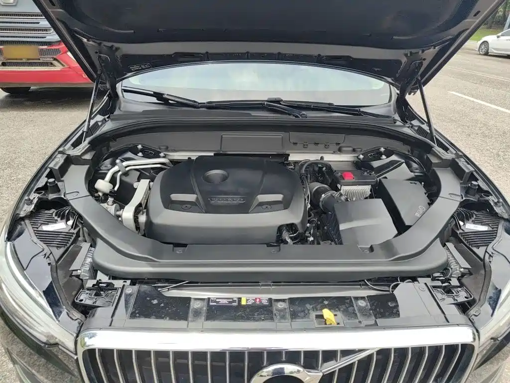 Volvo XC60 2020 — фото 17