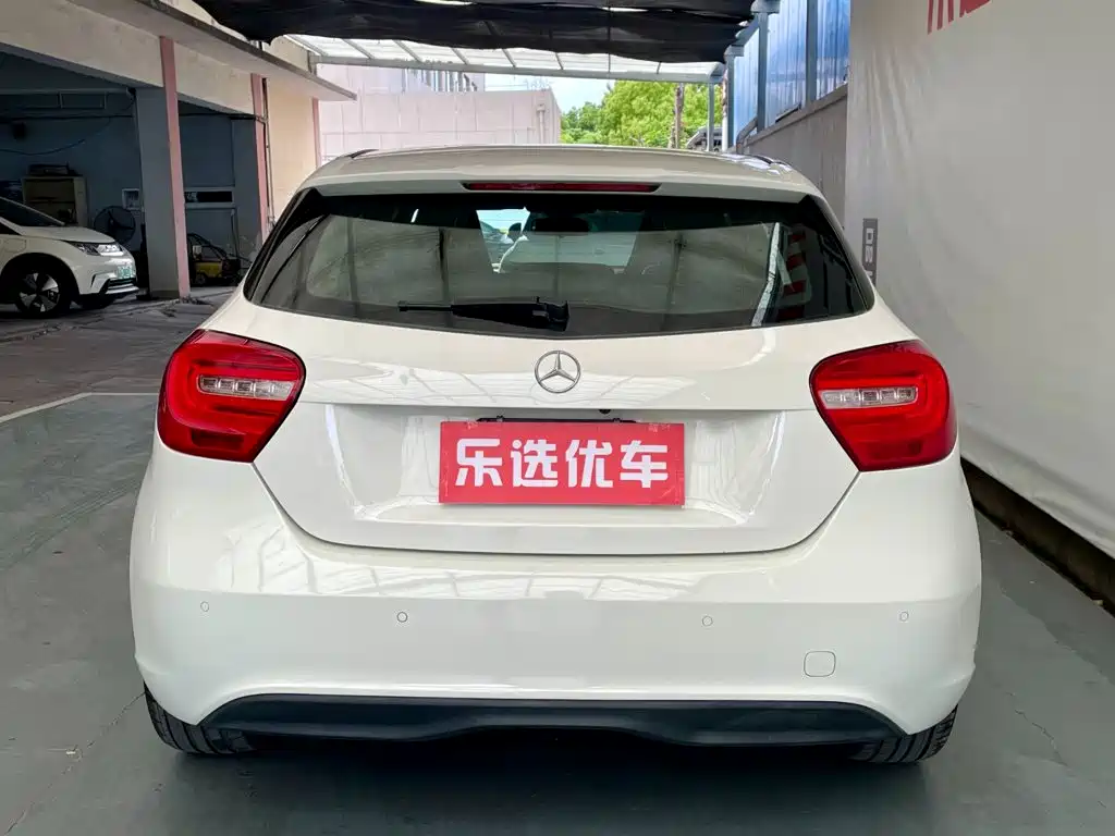 Mercedes-Benz A-Class 2015