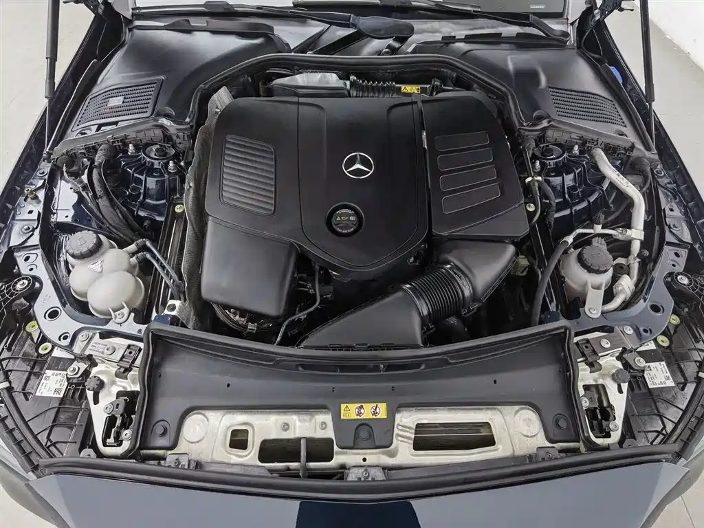 Mercedes-Benz C-Class 2022