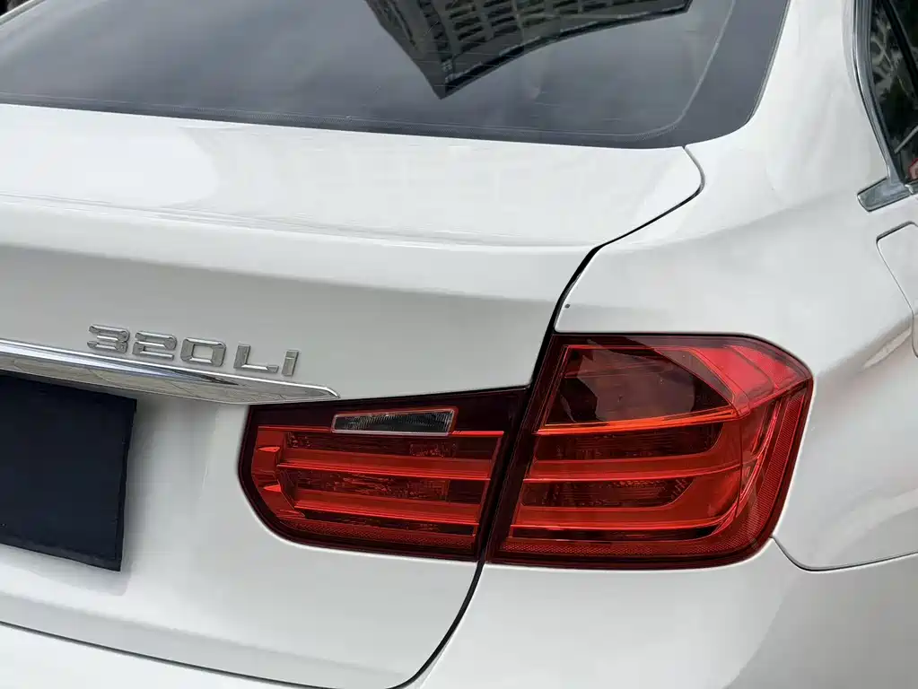 BMW 3 Series 2015 — фото 8