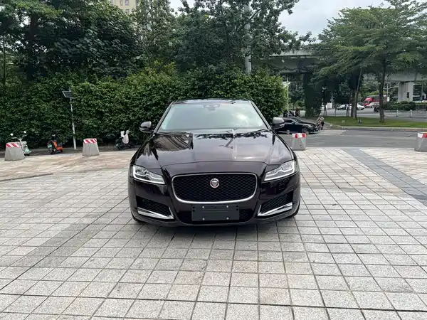 Jaguar XFL 2018
