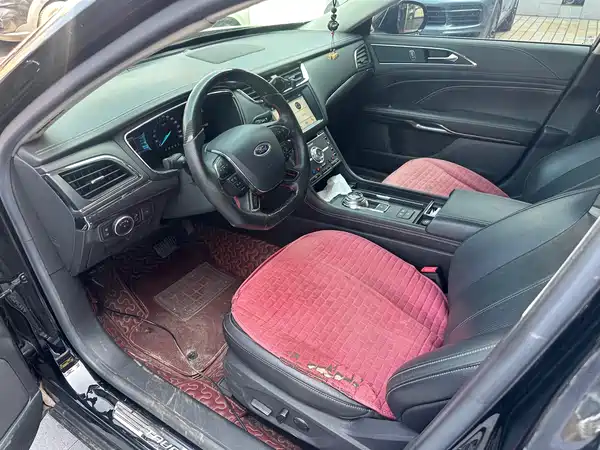 Ford Taurus 2019