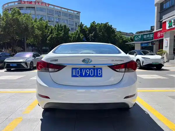 Hyundai Elantra Langdong 2016