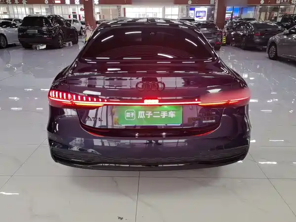 Audi A7L 2022
