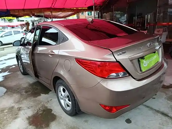 Hyundai Accent 2016