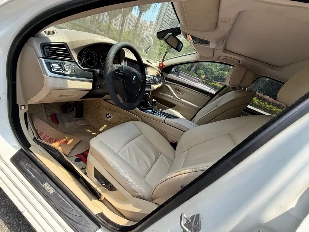 BMW 5 Series 2012