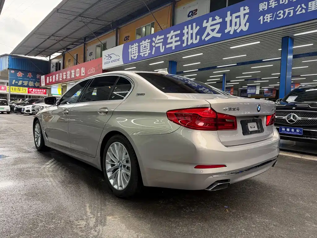 BMW 5 Series New Energy 2019 — фото 21