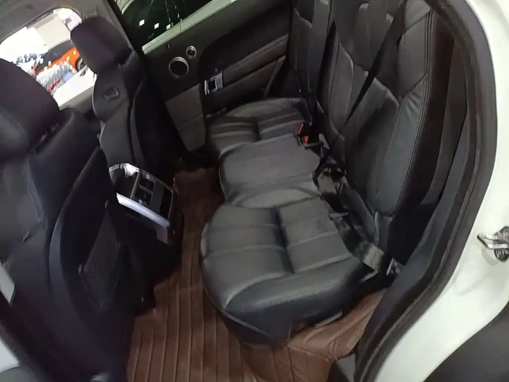 Land Rover Range Rover Sport 2017 — фото 17
