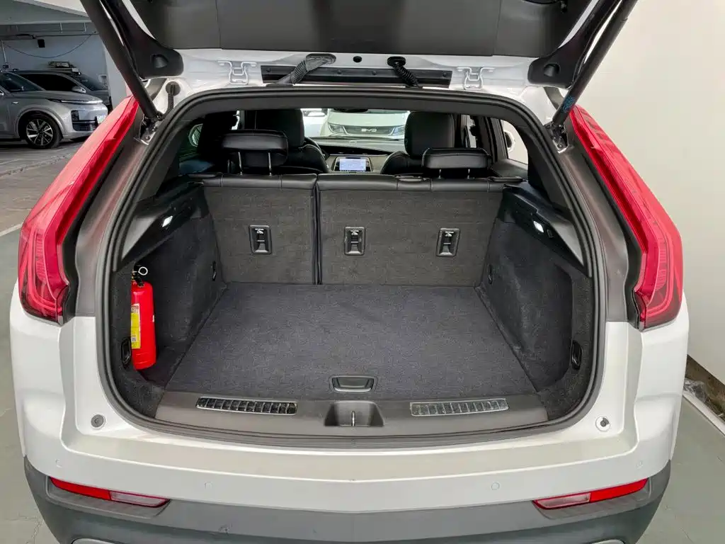Cadillac XT4 2021 — фото 17