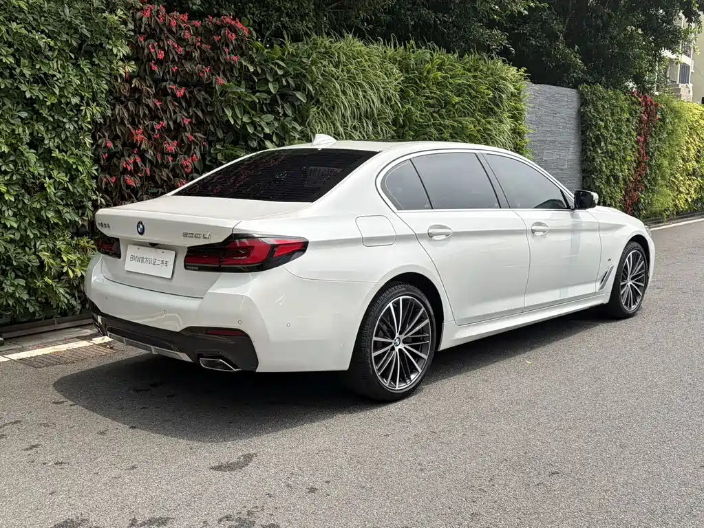 BMW 5 Series 2023 — фото 5