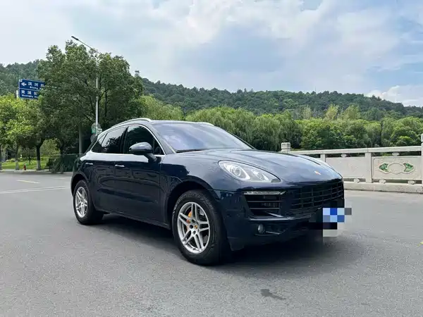 Porsche Macan 2016