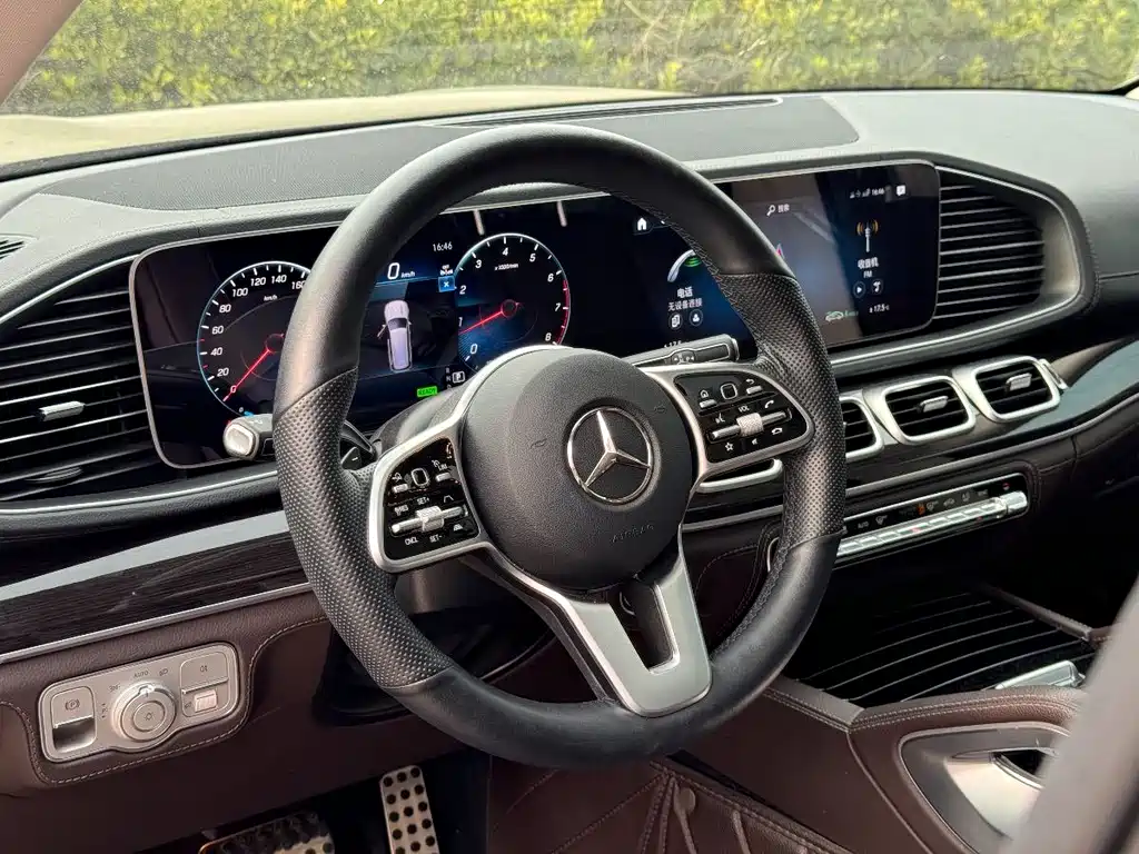Mercedes-Benz GLS 2023 — фото 12