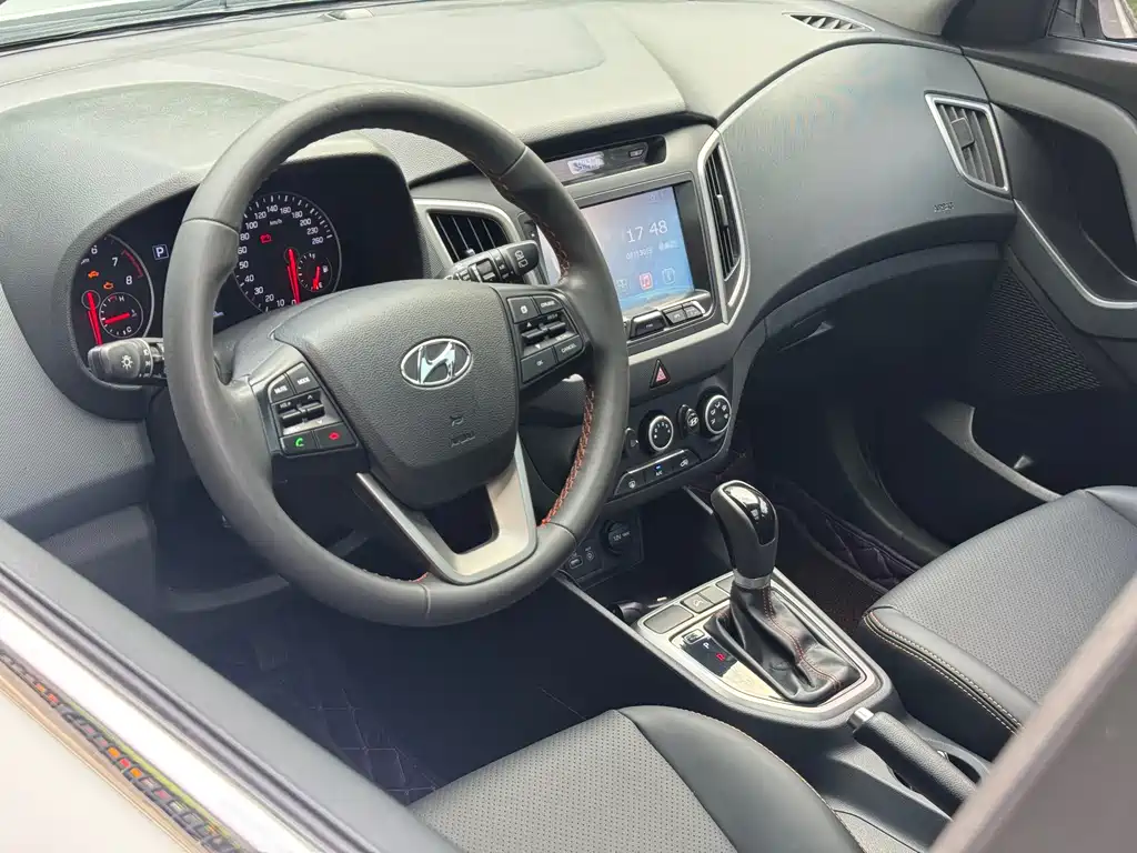 Hyundai ix25 2016 — фото 15