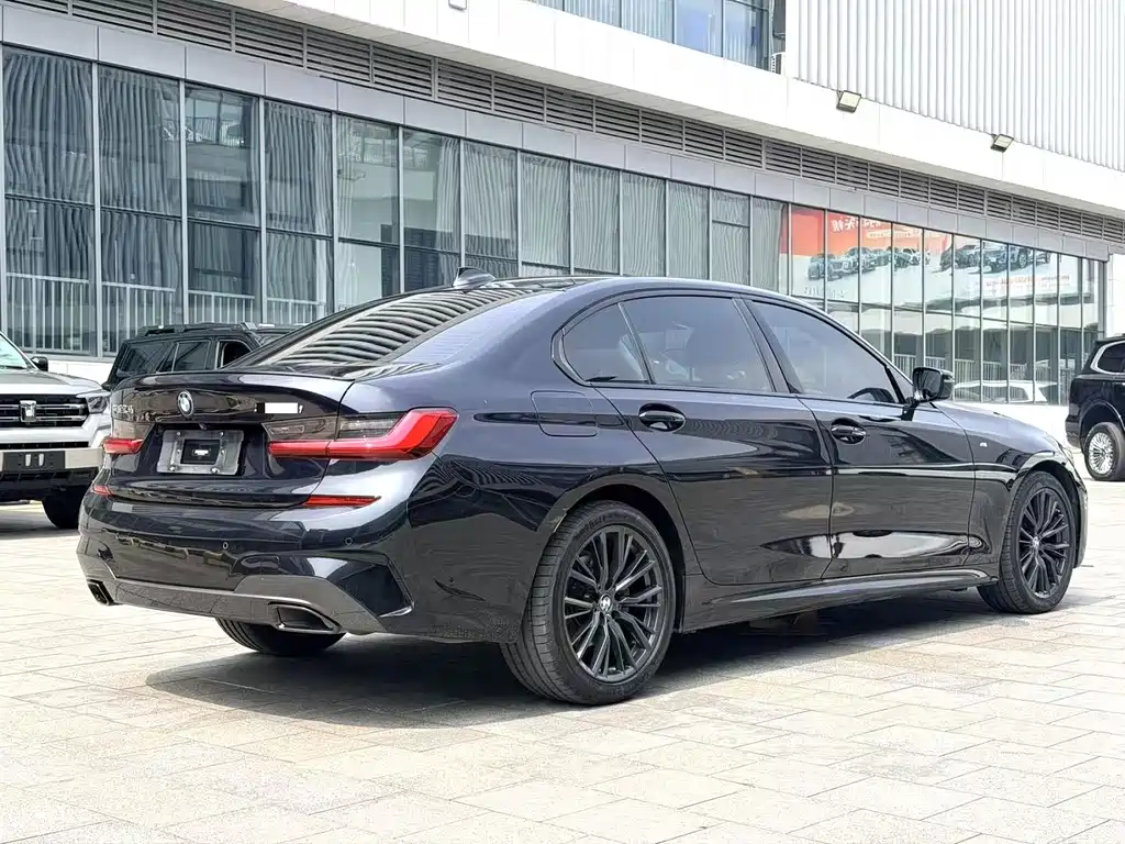 BMW 3 Series 2020 — фото 18