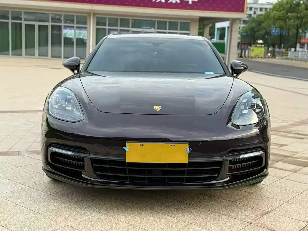 Porsche Panamera 2020 — фото 2