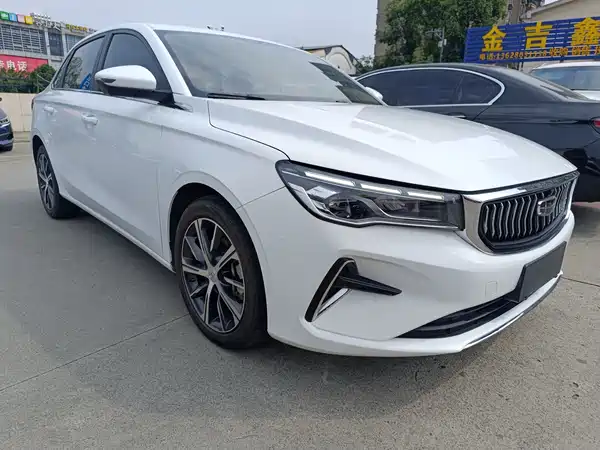 Geely Emgrand 2021