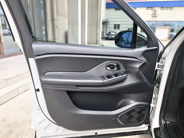 NIO ES8 2019