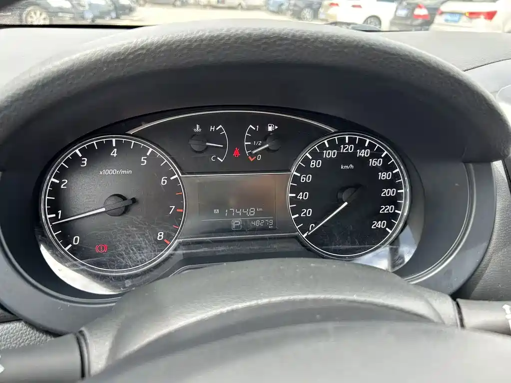 Nissan Tiida 2020 — фото 10