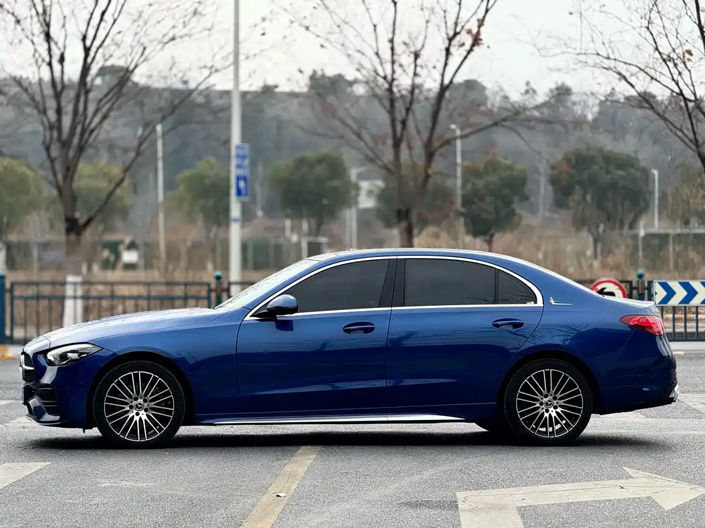 Mercedes-Benz C-Class 2022 — фото 3