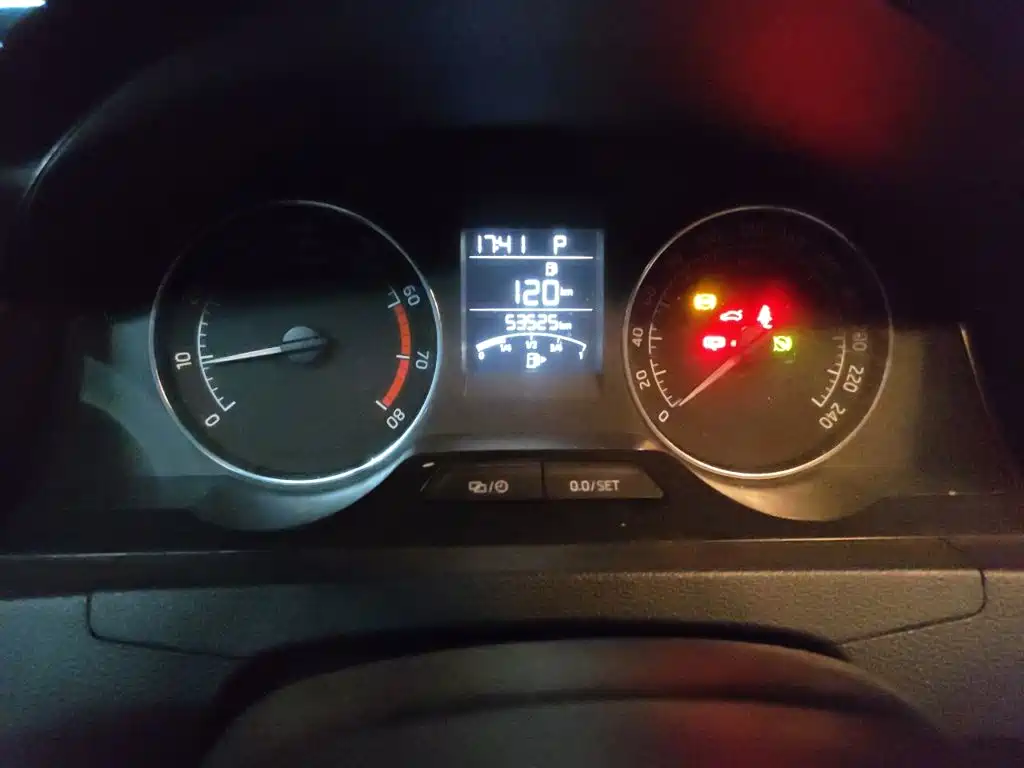 Skoda Rapid Spaceback 2016 — фото 13