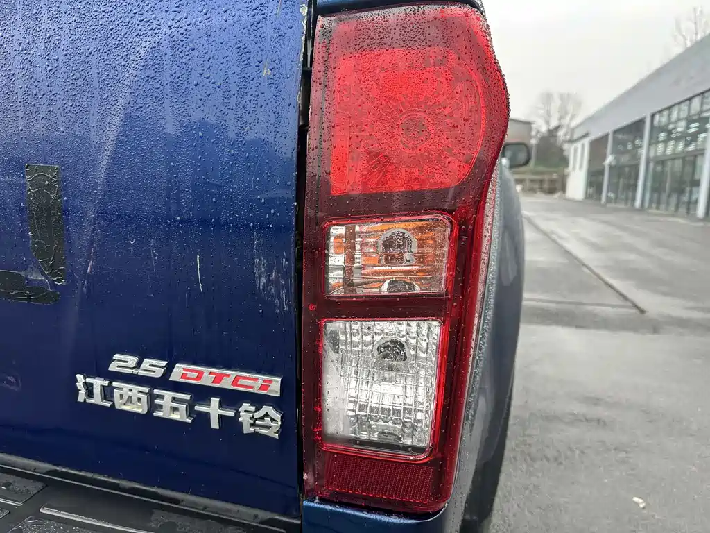 Isuzu Lingtuo 2019 — фото 10
