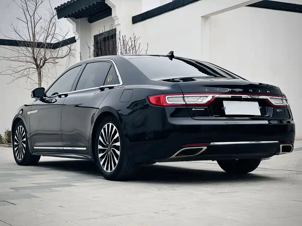Lincoln Continental 2020 — фото 4