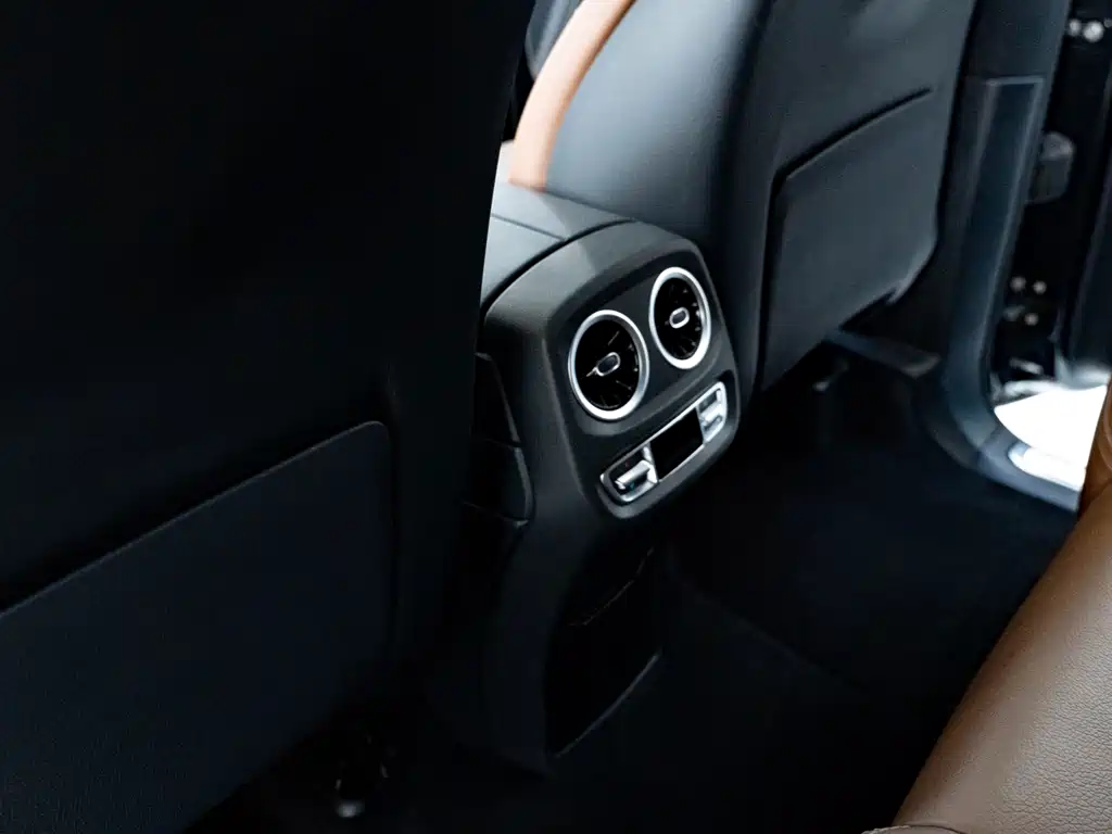 Mercedes-Benz G-Class 2022 — фото 15