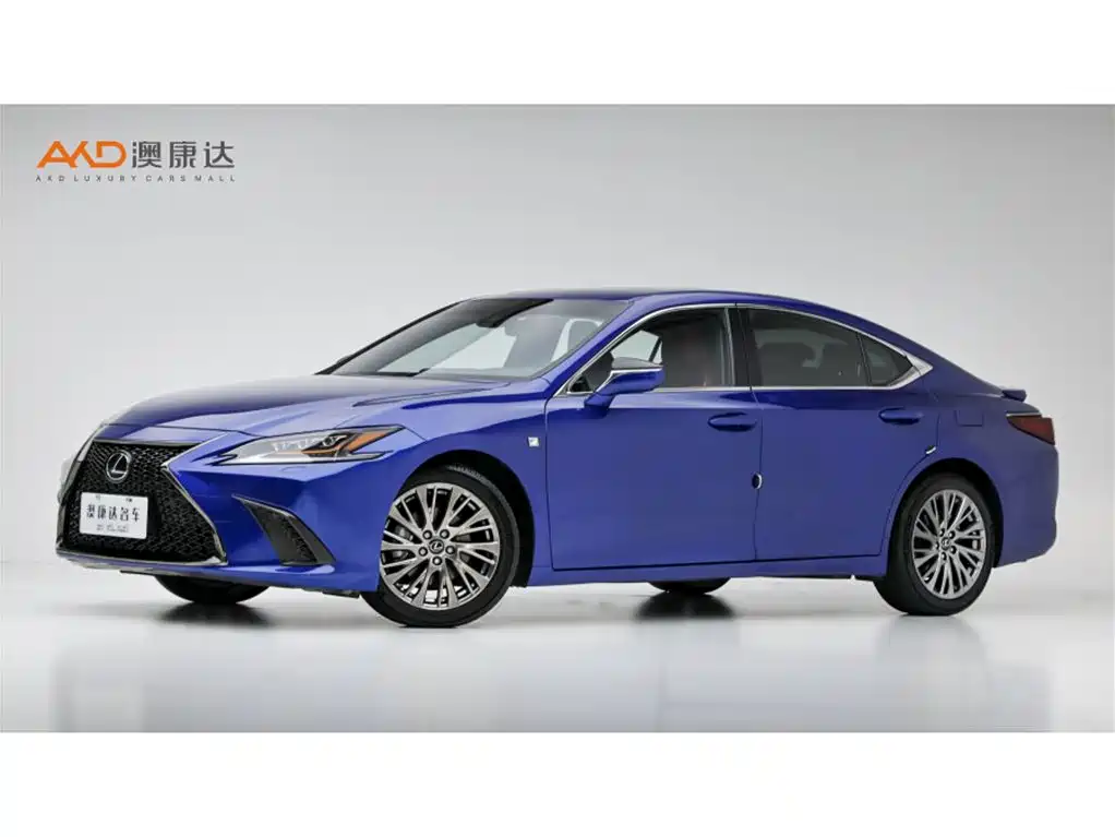 Lexus ES 2021 — фото 1