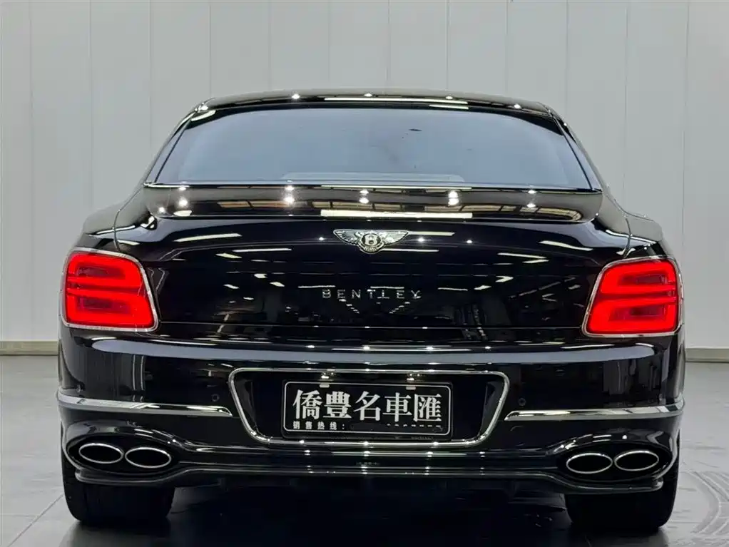 Bentley Flying Spur 2021 — фото 19