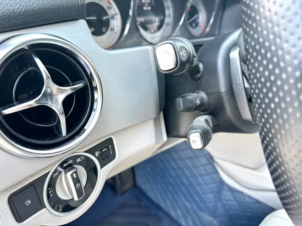 Mercedes-Benz GLK-Class 2013 — фото 11