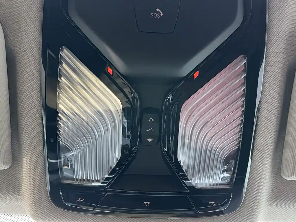 BMW 3 Series 2023 — фото 13