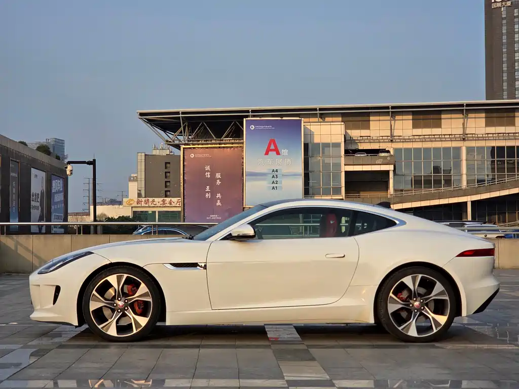 Jaguar F-TYPE 2015 — фото 3
