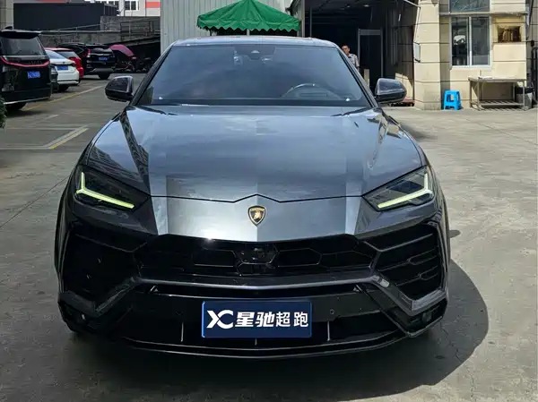 Lamborghini Urus 2020