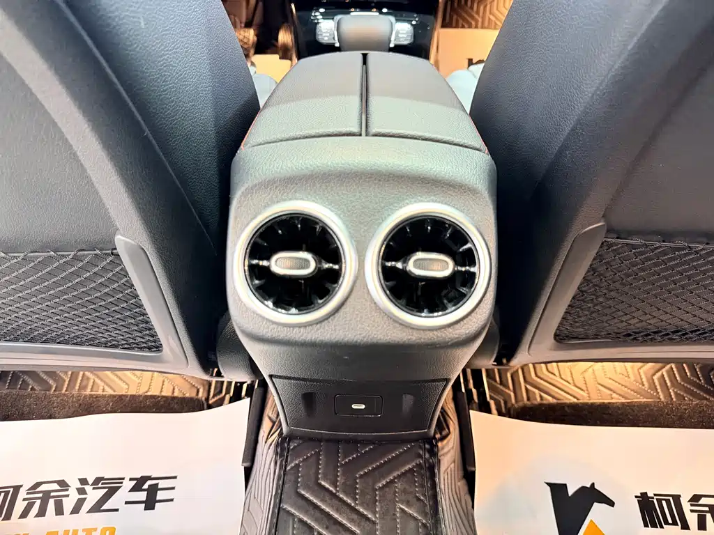 Mercedes-Benz A-Class 2023 — фото 14