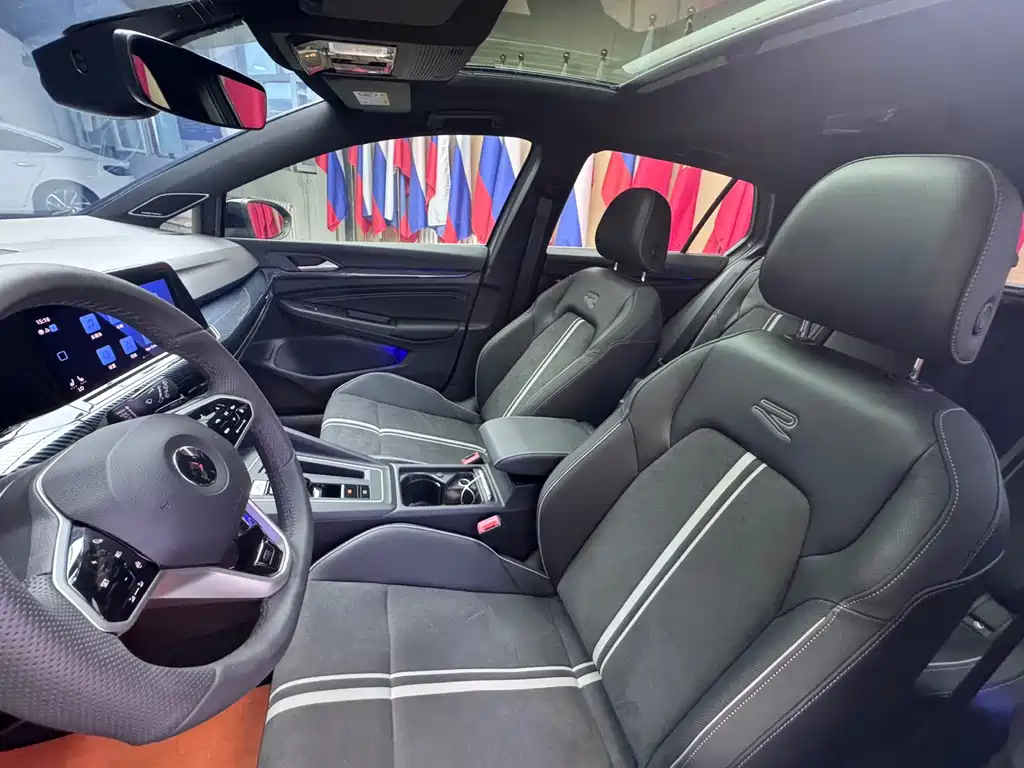 Volkswagen Golf 2022