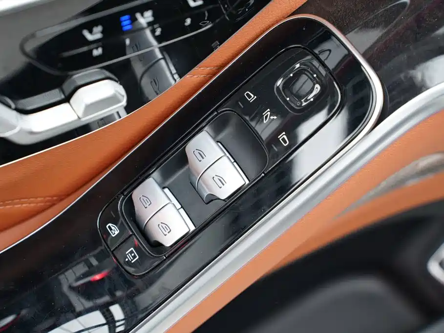 Mercedes-Benz Maybach S-Class 2022 — фото 9