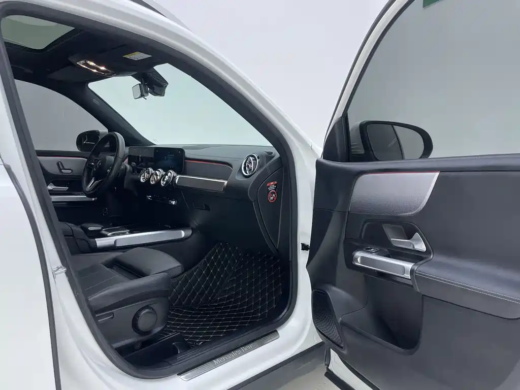 Mercedes-Benz GLB 2020 — фото 20